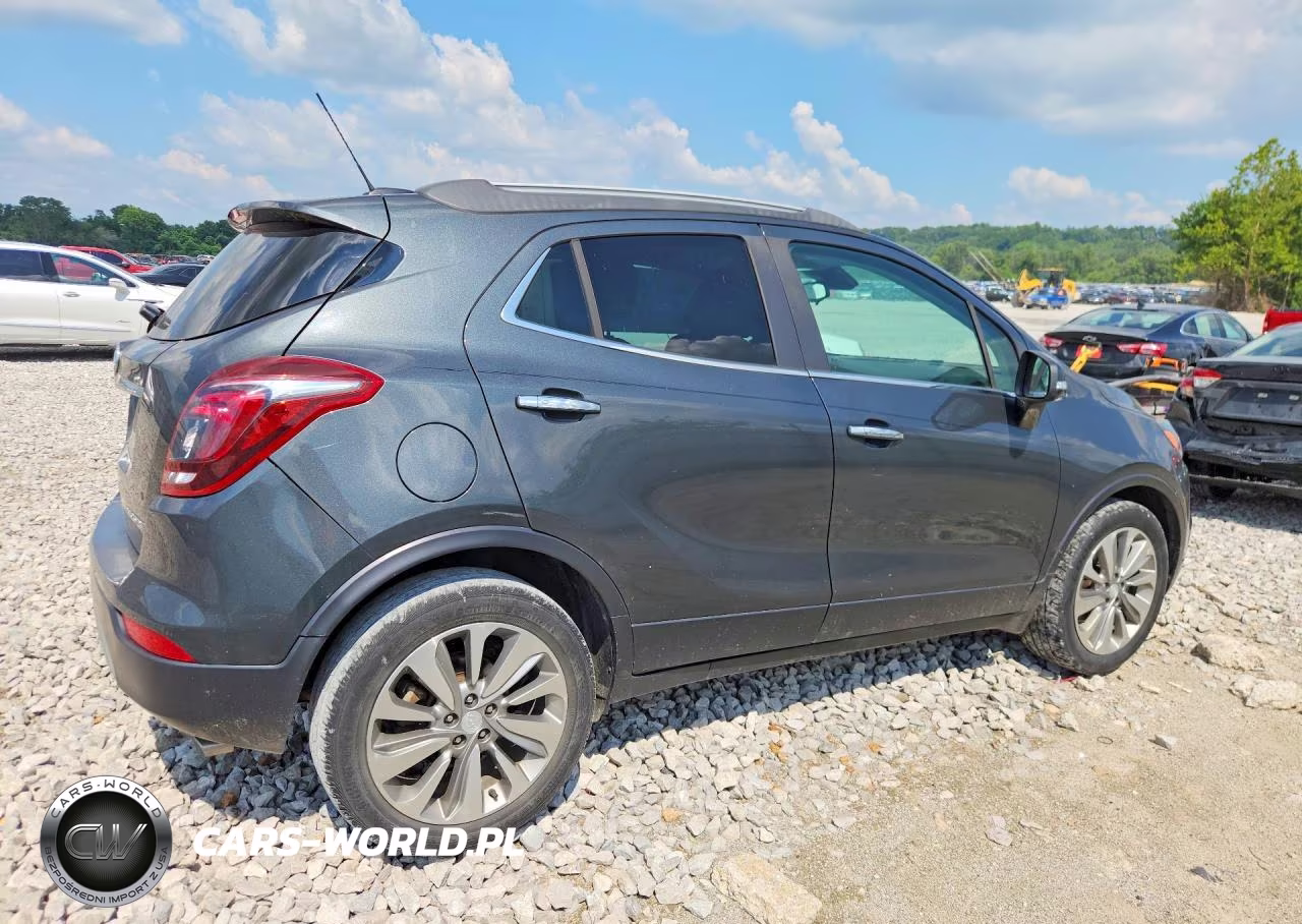 2018 Buick Encore Preferred VIN:KL4CJASBXJB715026 - 3