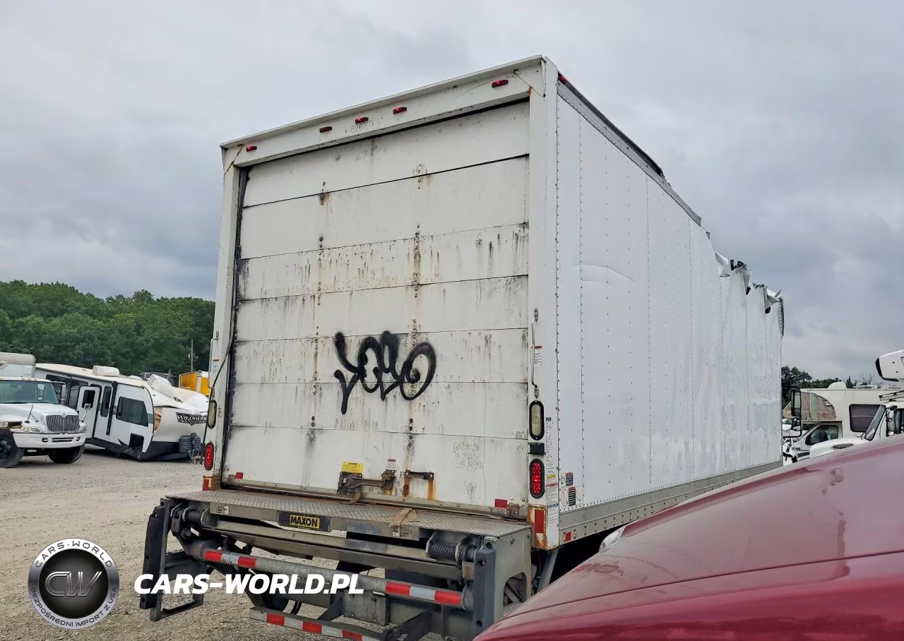 2018 Freightliner Business Class M2 Trucks VIN:3ALACXDT3FDGA5240 - 3