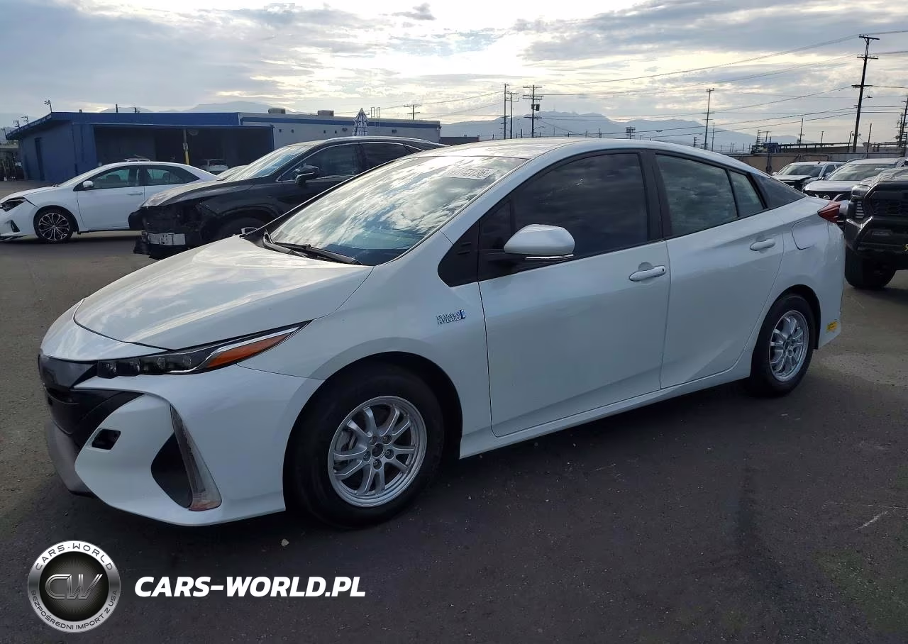 2022 Toyota Prius Prime Le – zdjęcie 1 z 12