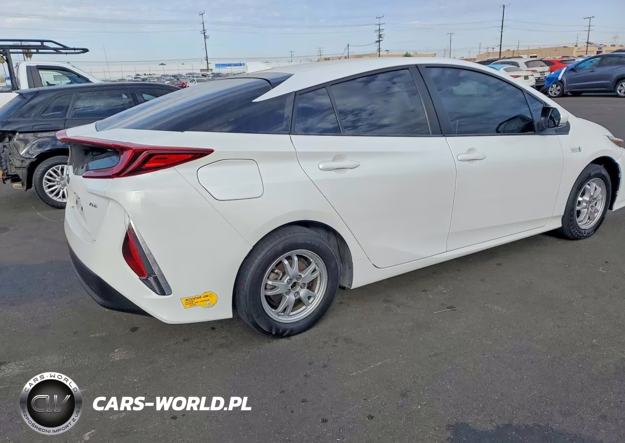 2022 Toyota Prius Prime Le VIN:JTDKAMFP6N3212148 - 3