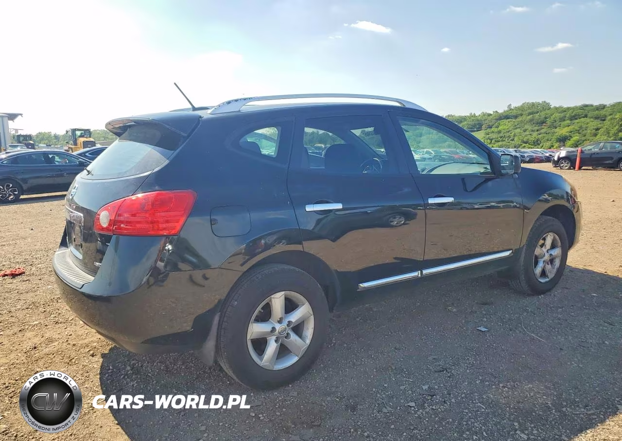 2014 Nissan Rogue Select S VIN:JN8AS5MV8EW713237 - 3