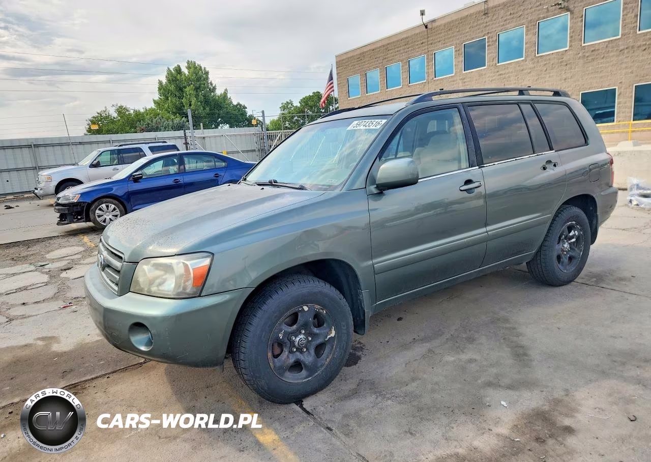 2004 Toyota Highlander Base