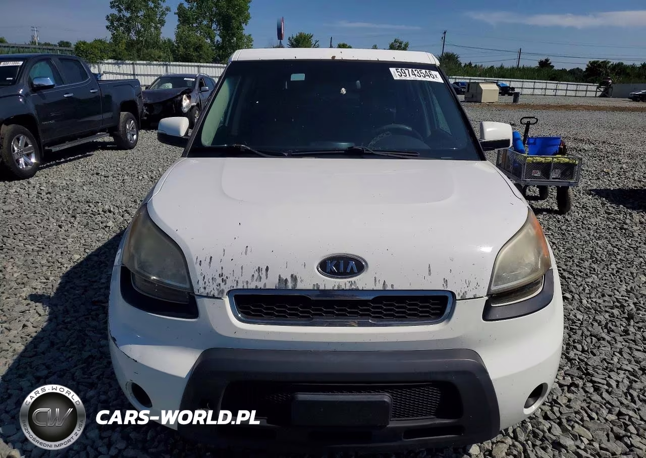 2011 Kia Soul + VIN:KNDJT2A24B7315126 - 5