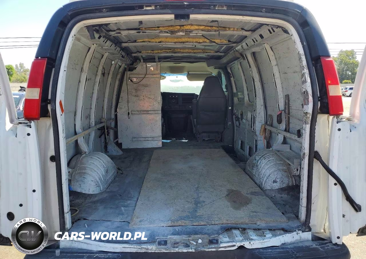 2009 Chevrolet Express G1500 VIN:1GCFG15X091132362 - 10