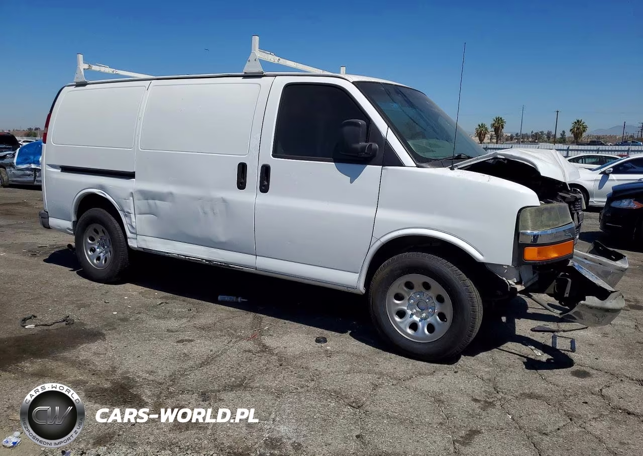 2009 Chevrolet Express G1500 VIN:1GCFG15X091132362 - 4