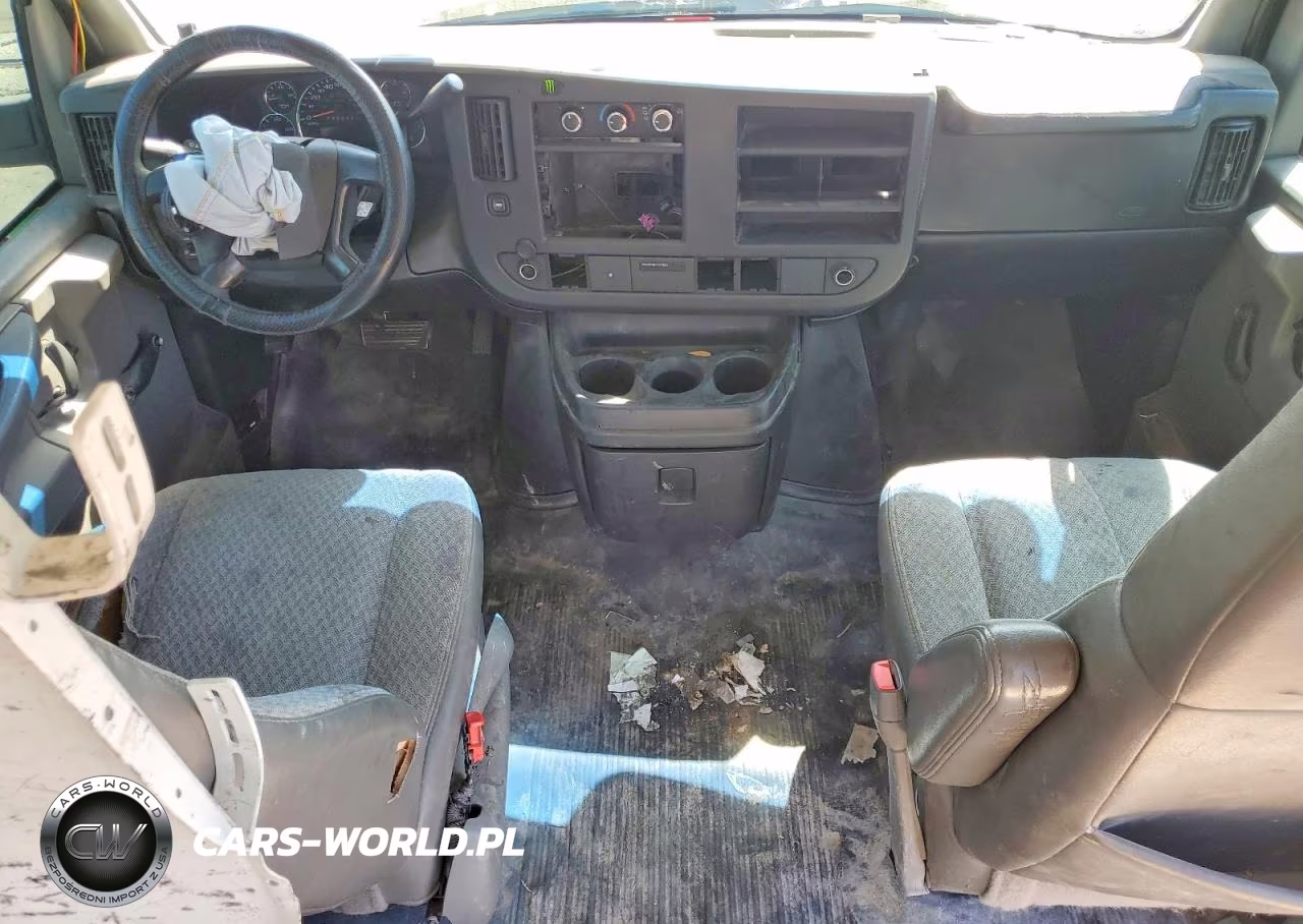 2009 Chevrolet Express G1500 VIN:1GCFG15X091132362 - 8