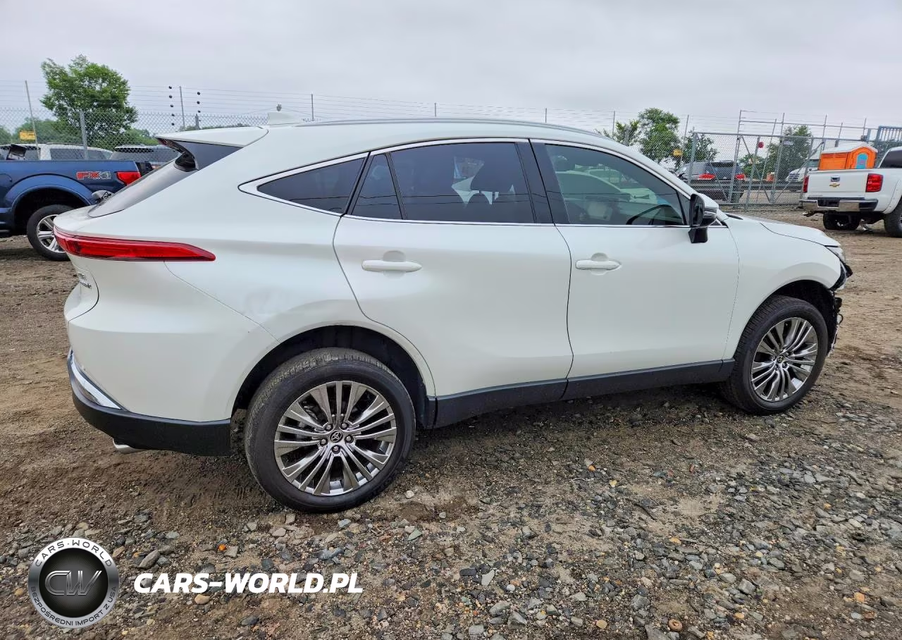 2022 Toyota Venza Xle VIN:JTEAAAAH7NJ111461 - 3