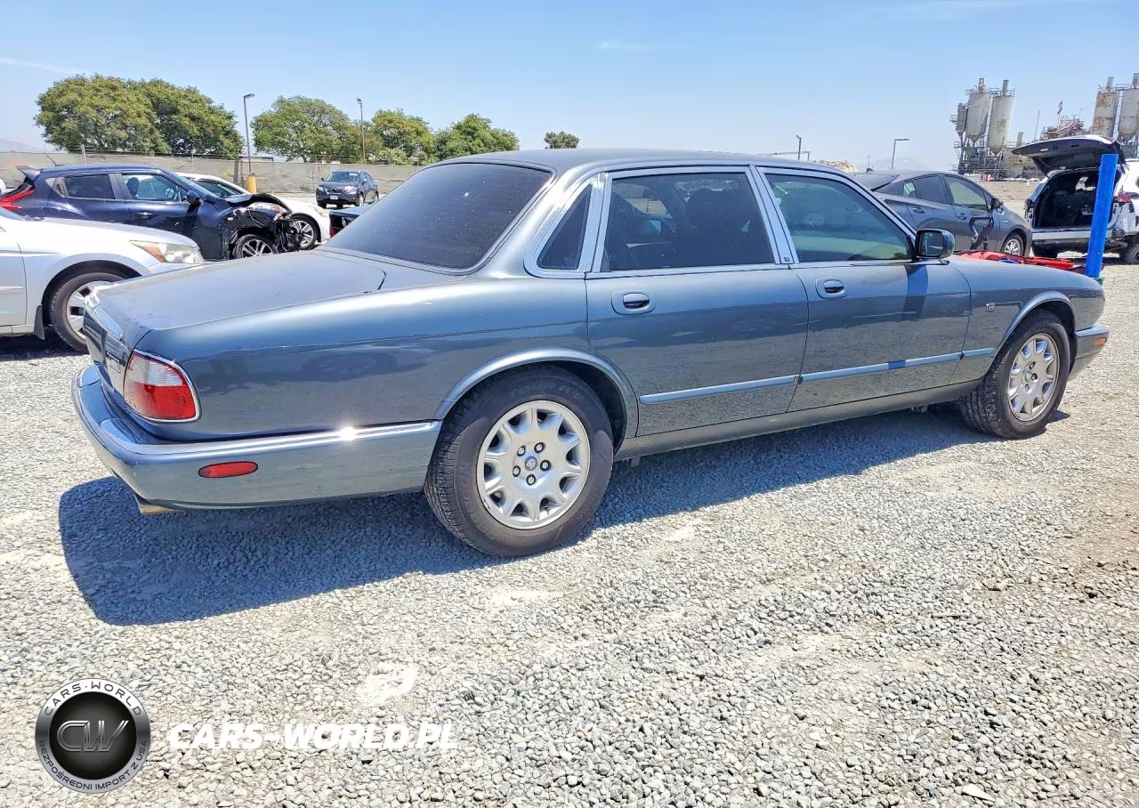 2000 Jaguar Xj8 VIN:SAJDA14C7YLF16671 - 3