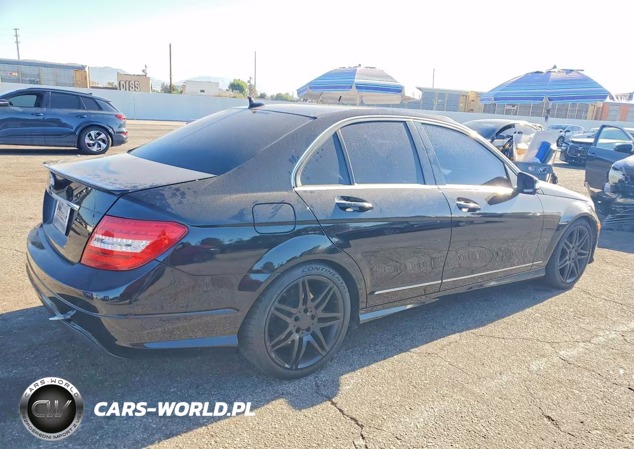 2013 Mercedes-Benz C 250 VIN:WDDGF4HB8DR258025 - 3