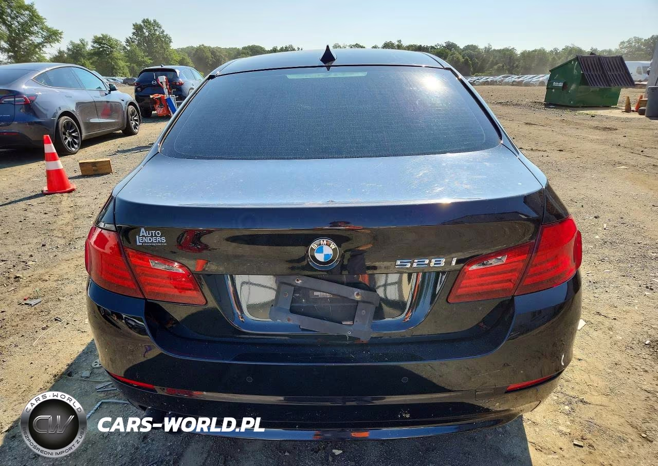 2012 BMW 528 Xi VIN:WBAXH5C58CDW03333 - 6
