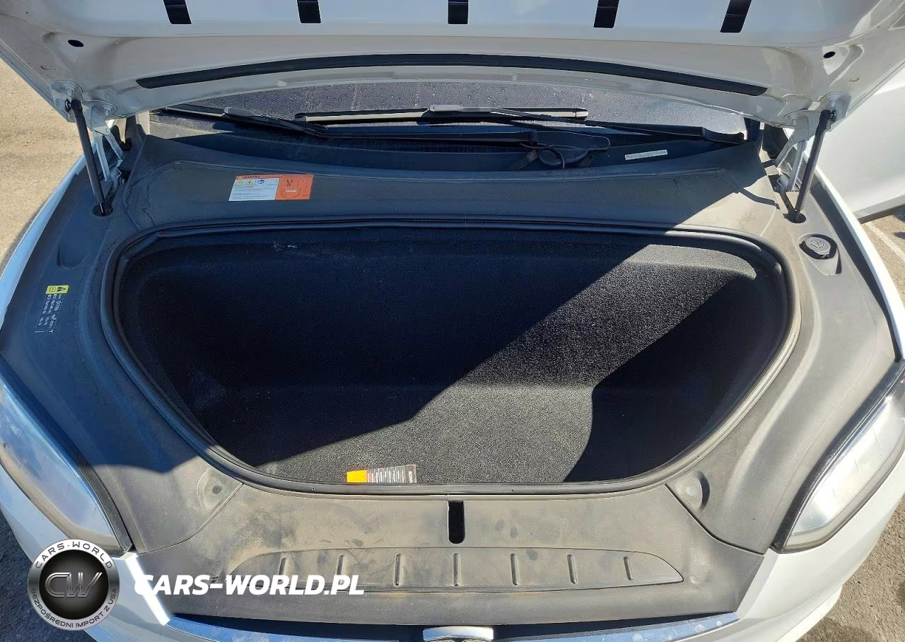 2018 Tesla Model X VIN:5YJXCAE20JF124276 - 11