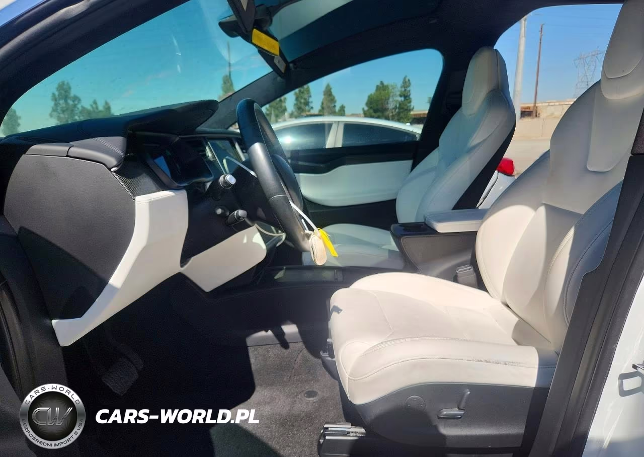 2018 Tesla Model X VIN:5YJXCAE20JF124276 - 7