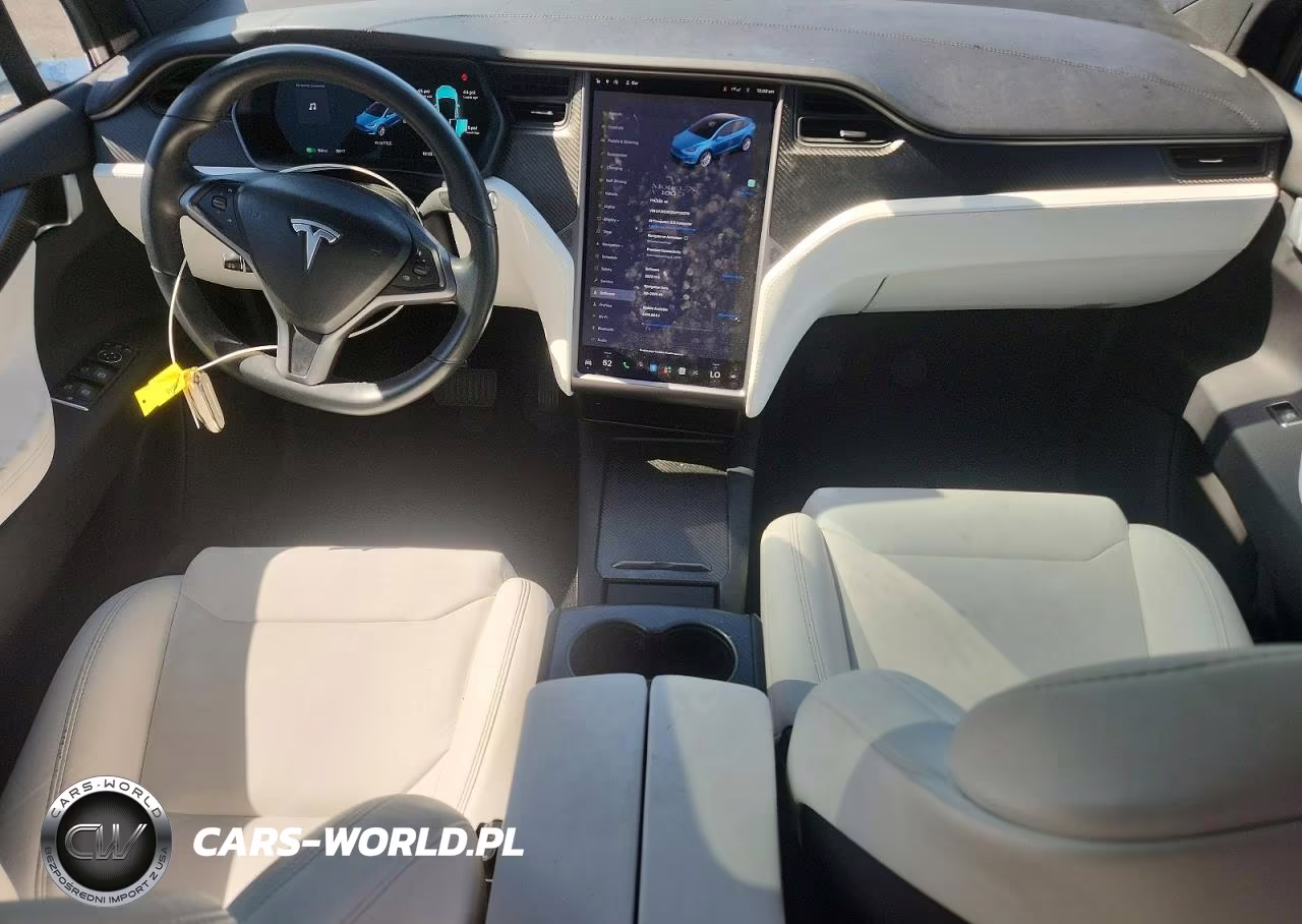 2018 Tesla Model X VIN:5YJXCAE20JF124276 - 8