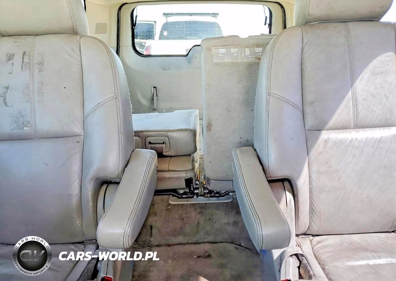 2011 Chevrolet Suburban C1500 Lt VIN:1GNSCJE06BR293388 - 10