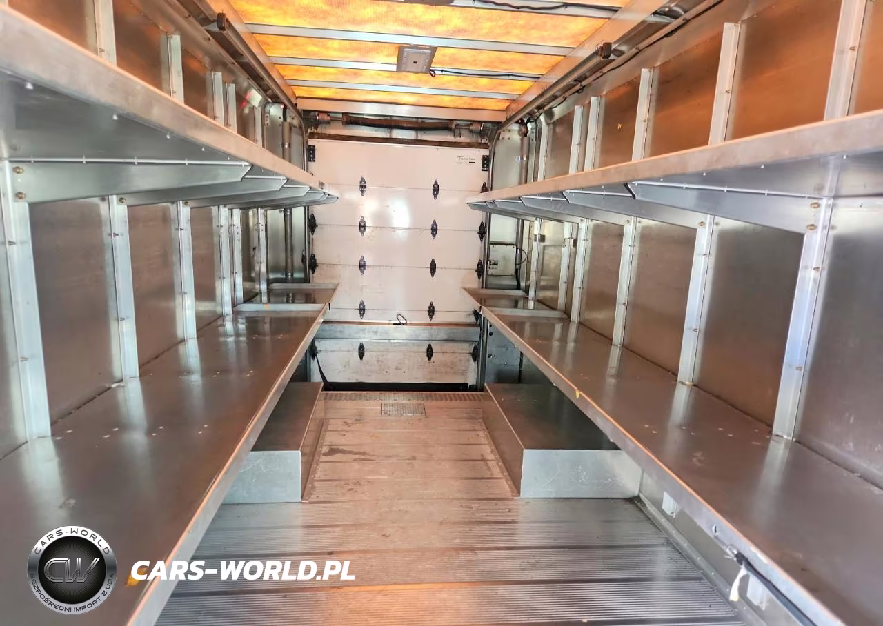 2020 Freightliner Chassis M Line Walk-In Van VIN:4UZAC2EA6LCLZ6636 - 10