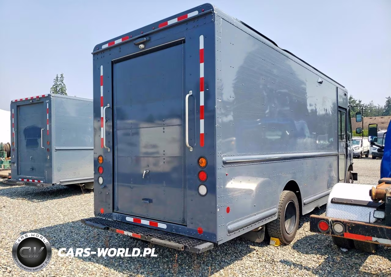 2020 Freightliner Chassis M Line Walk-In Van VIN:4UZAC2EA6LCLZ6636 - 3