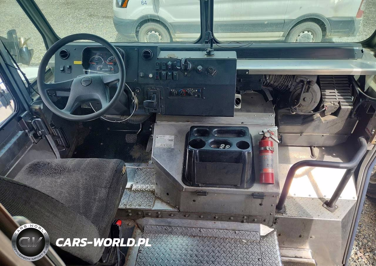 2020 Freightliner Chassis M Line Walk-In Van VIN:4UZAC2EA6LCLZ6636 - 8