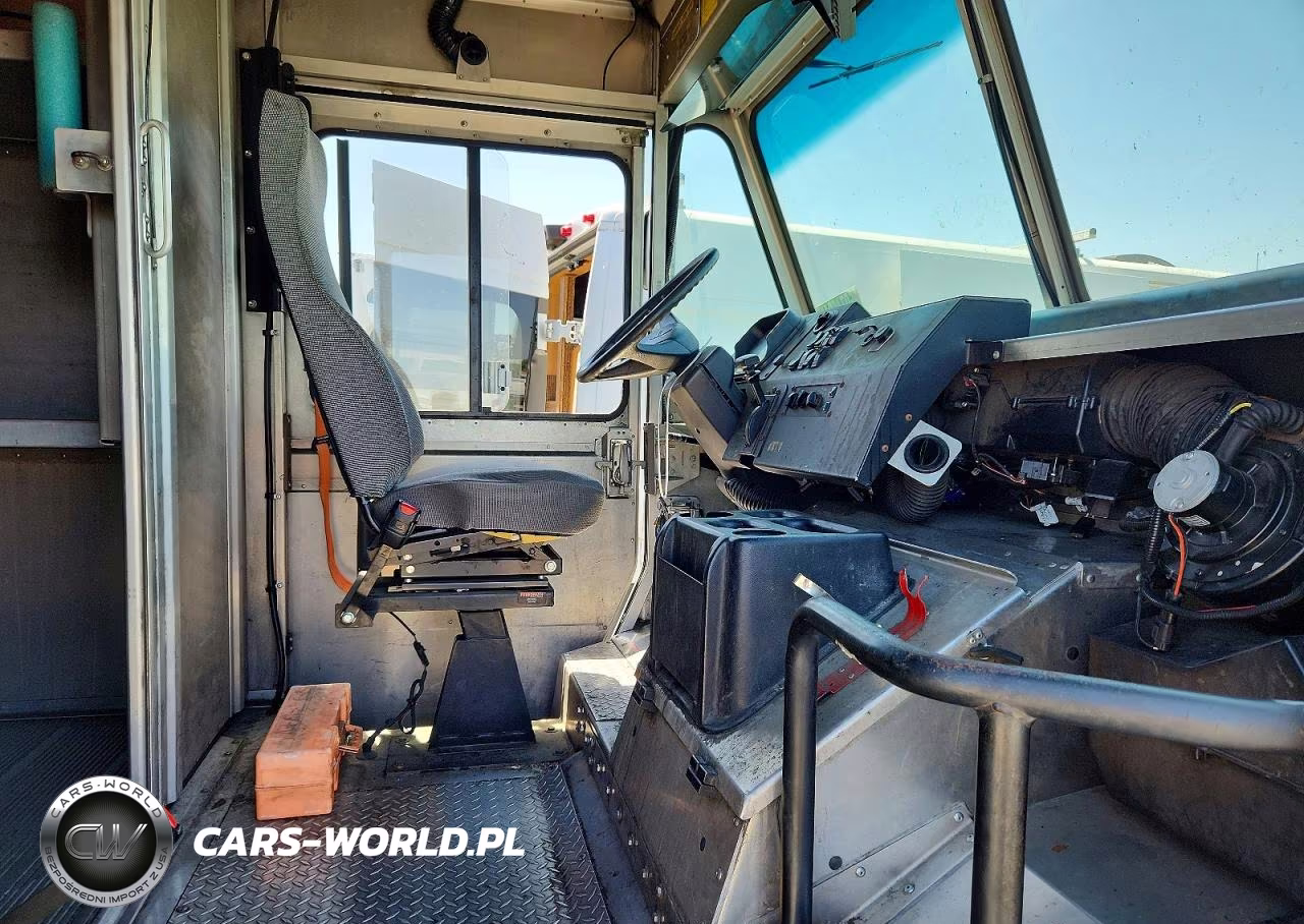 2020 Freightliner Chassis M Line Walk-In Van VIN:4UZAC2EA4LCMK2991 - 11