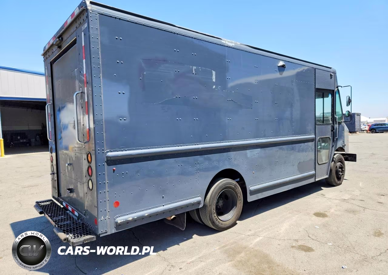 2020 Freightliner Chassis M Line Walk-In Van VIN:4UZAC2EA4LCMK2991 - 3
