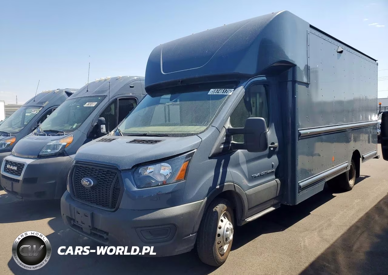 2021 Ford Transit Delivery Truck