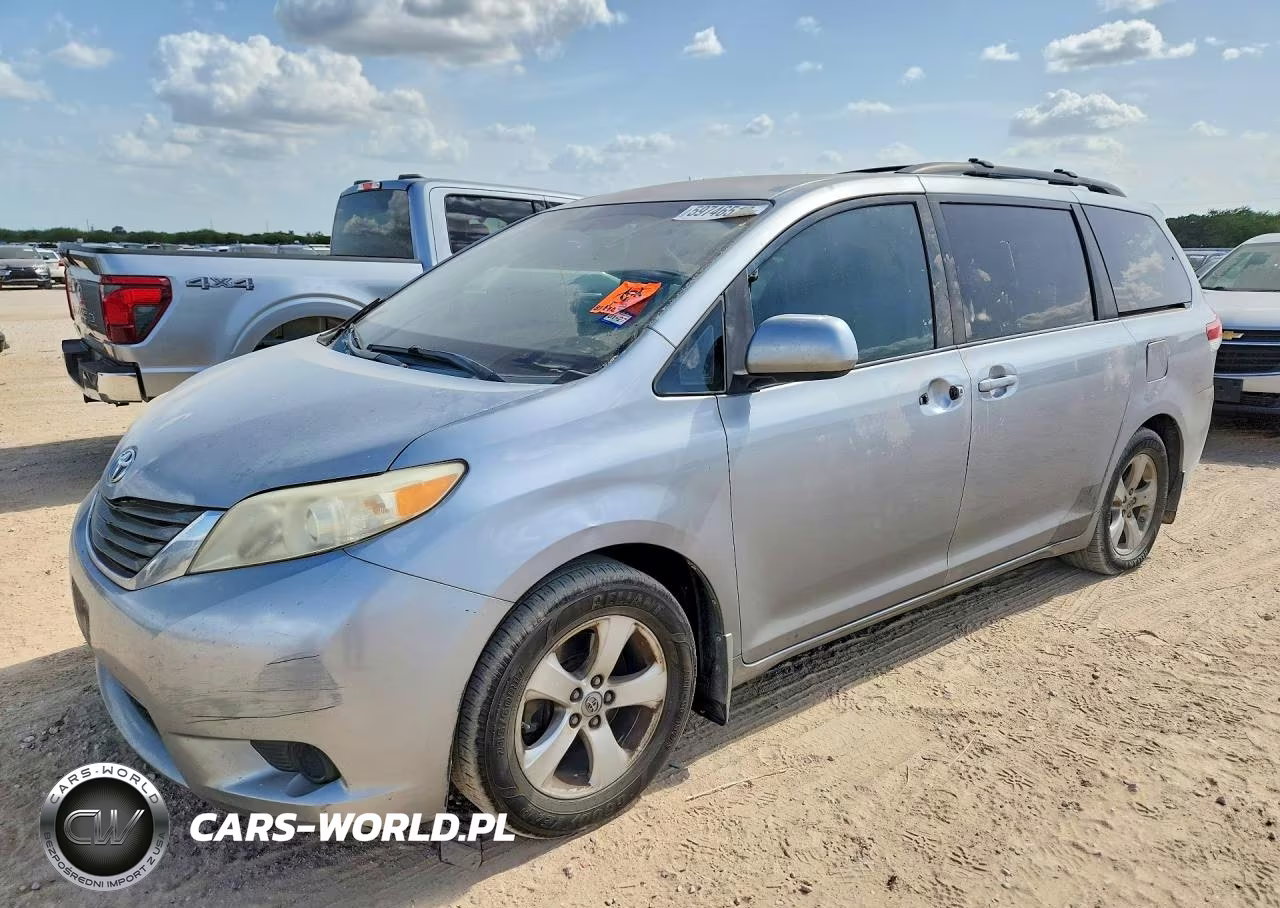 2012 Toyota Sienna Le