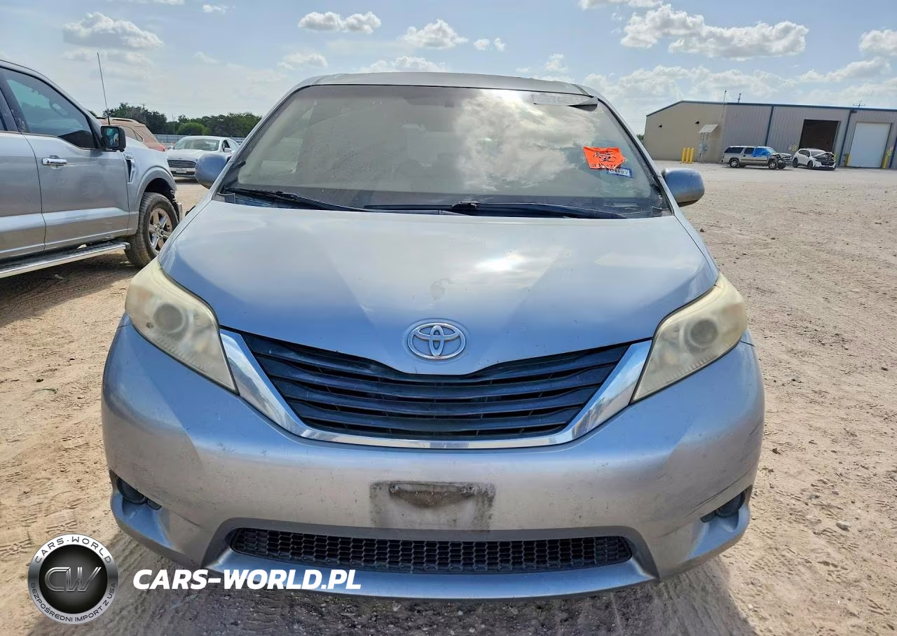2012 Toyota Sienna Le VIN:5TDKK3DC4CS196373 - 5