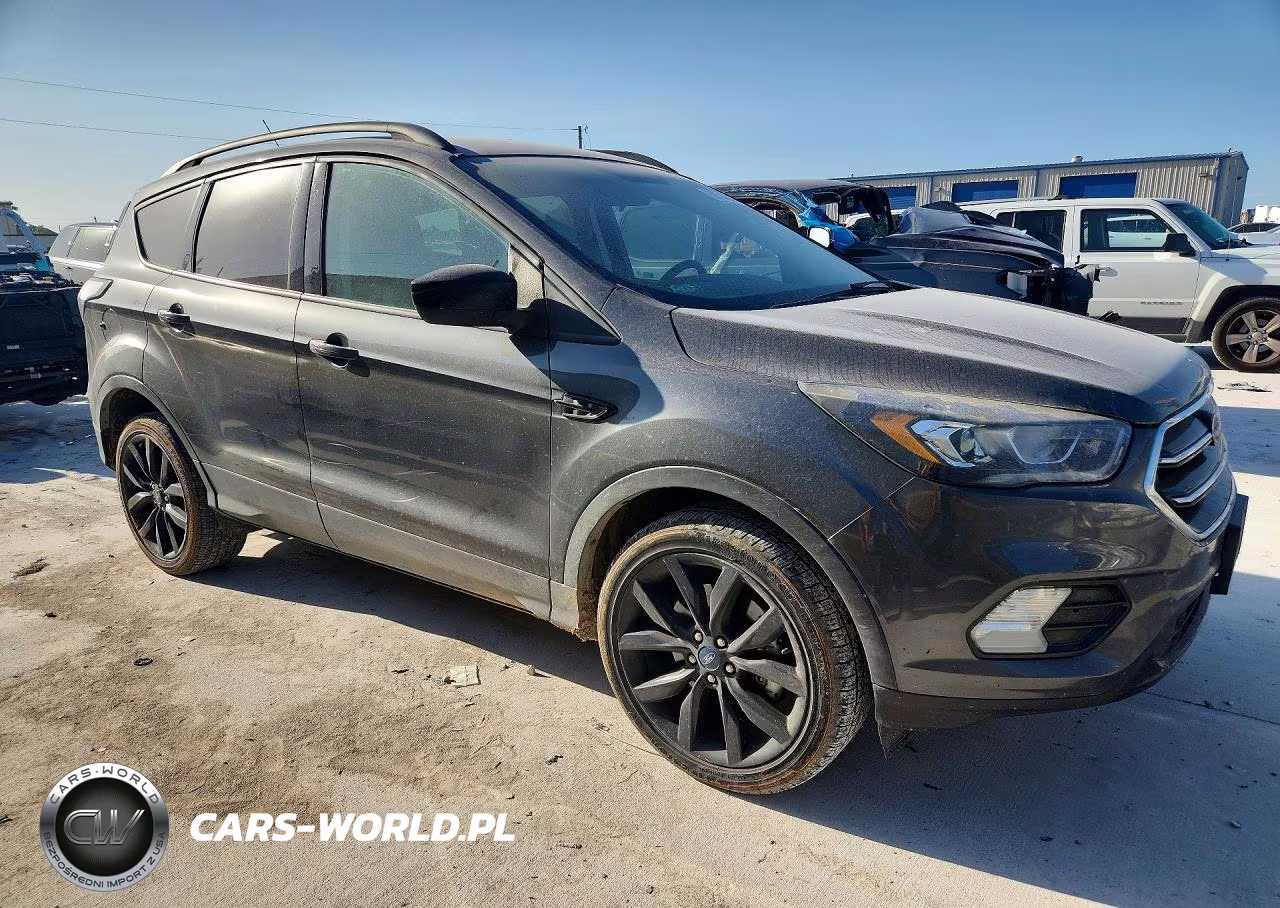 2018 Ford Escape Se VIN:1FMCU9GD8JUD59231 - 4