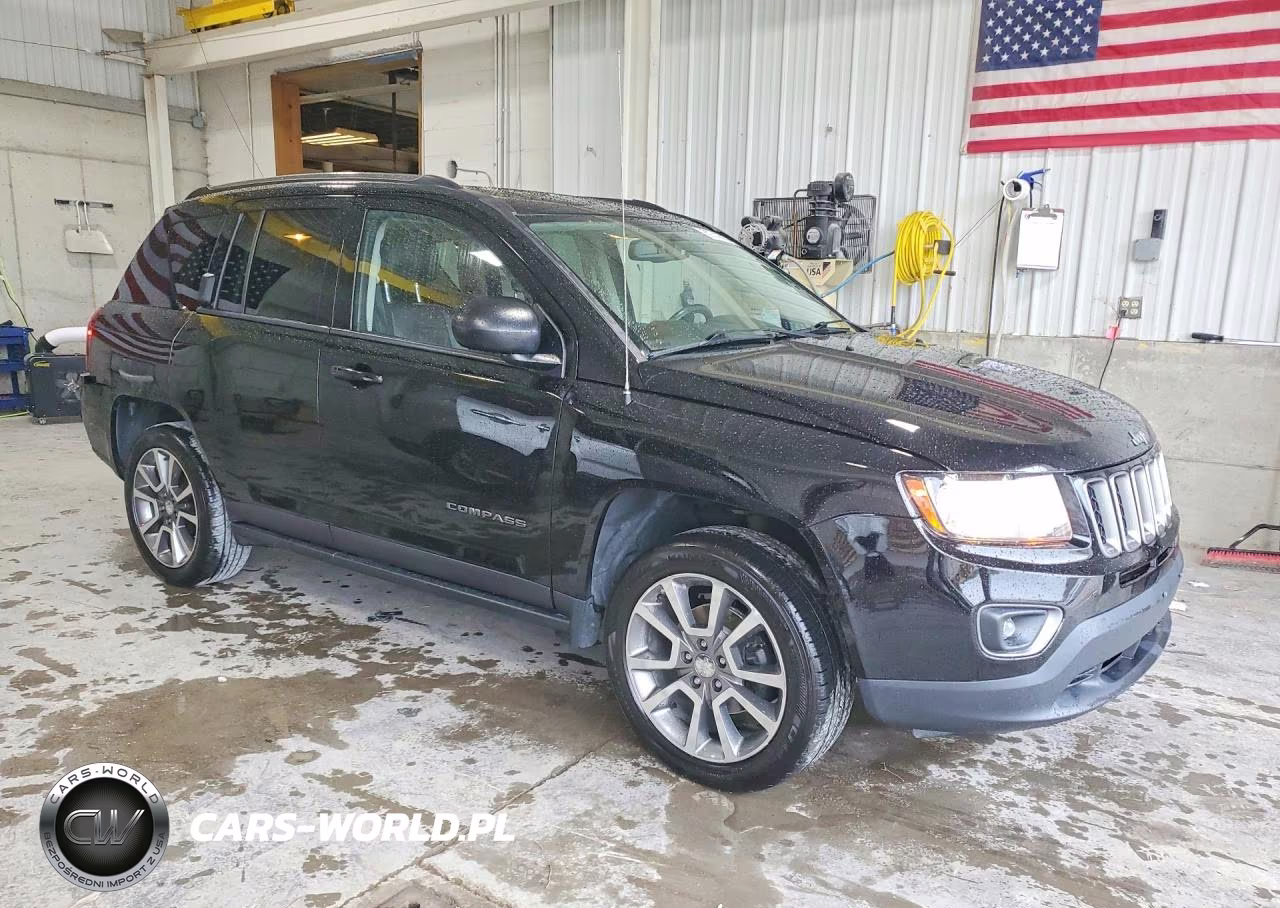 2017 Jeep Compass Sport VIN:1C4NJCBA2HD184971 - 4