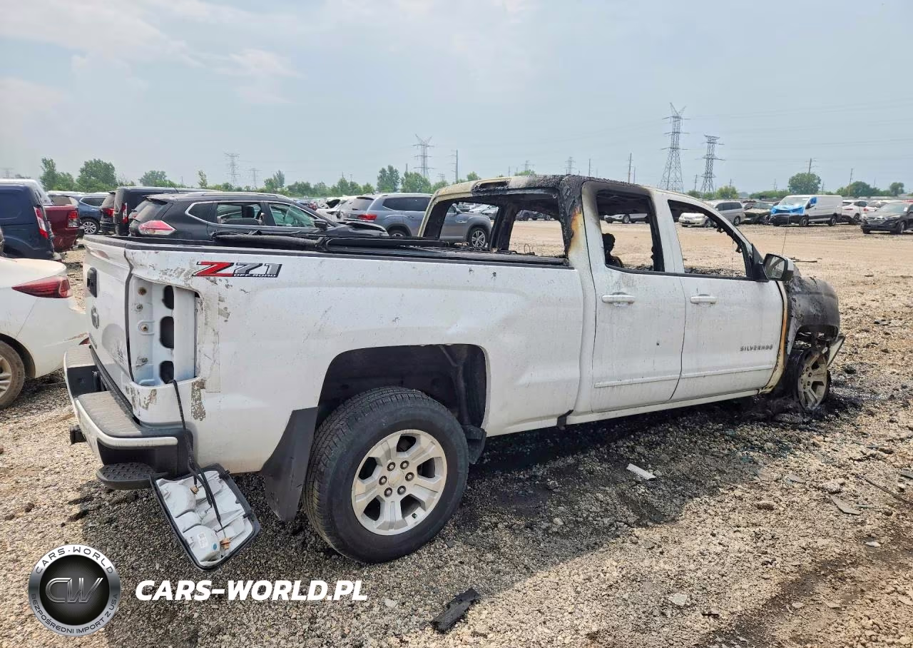 2018 Chevrolet Silverado K1500 Lt VIN:1GCVKREH2JZ119152 - 3