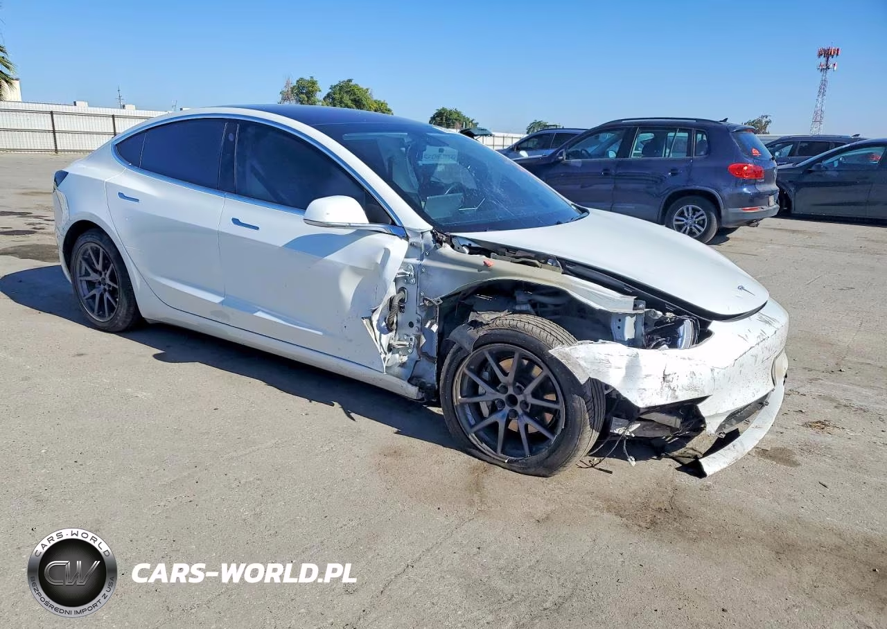 2018 Tesla Model 3 VIN:5YJ3E1EA9JF166154 - 4