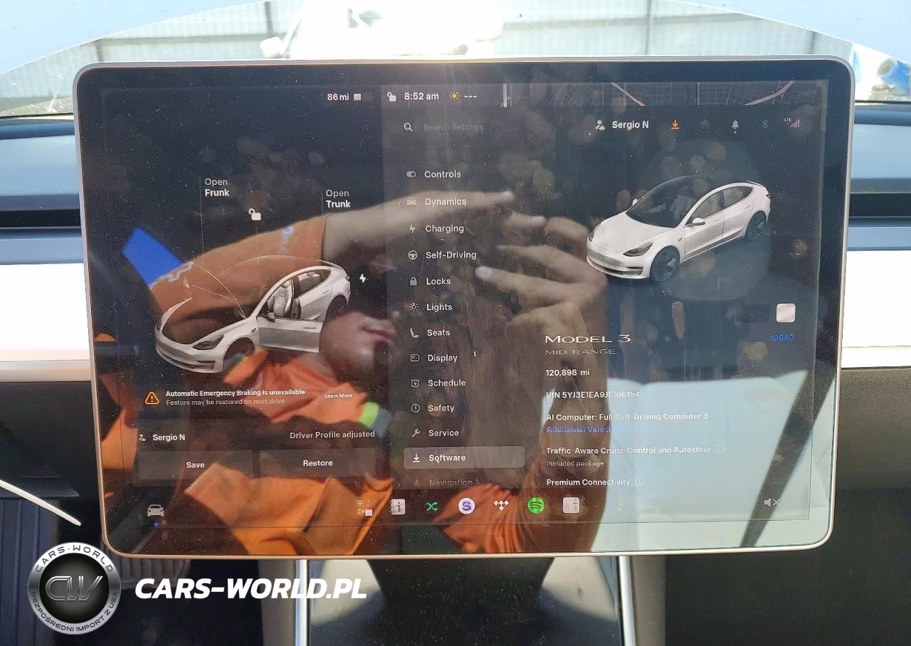 2018 Tesla Model 3 VIN:5YJ3E1EA9JF166154 - 9