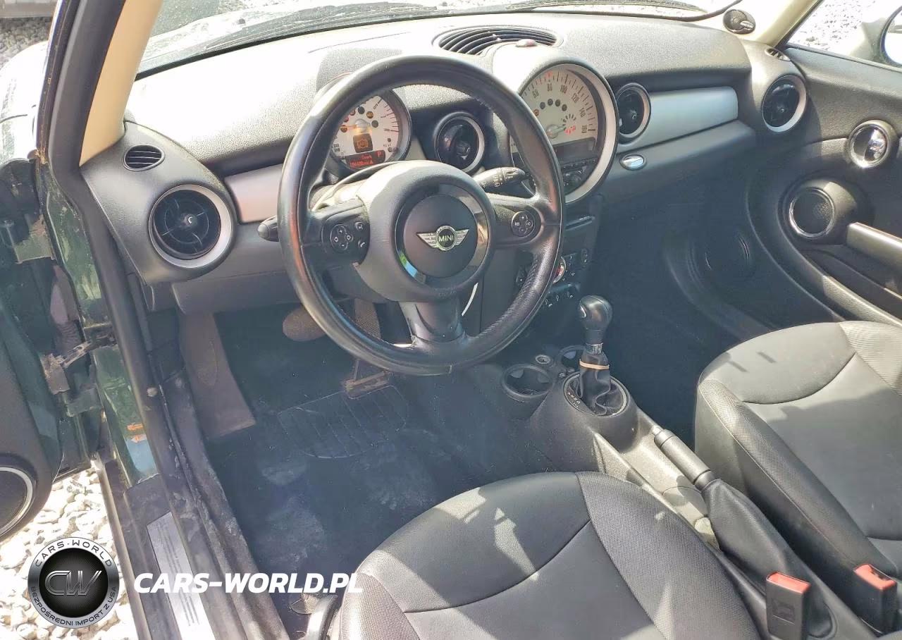 2011 Mini Cooper 3-Door VIN:WMWSU3C53BT098400 - 8