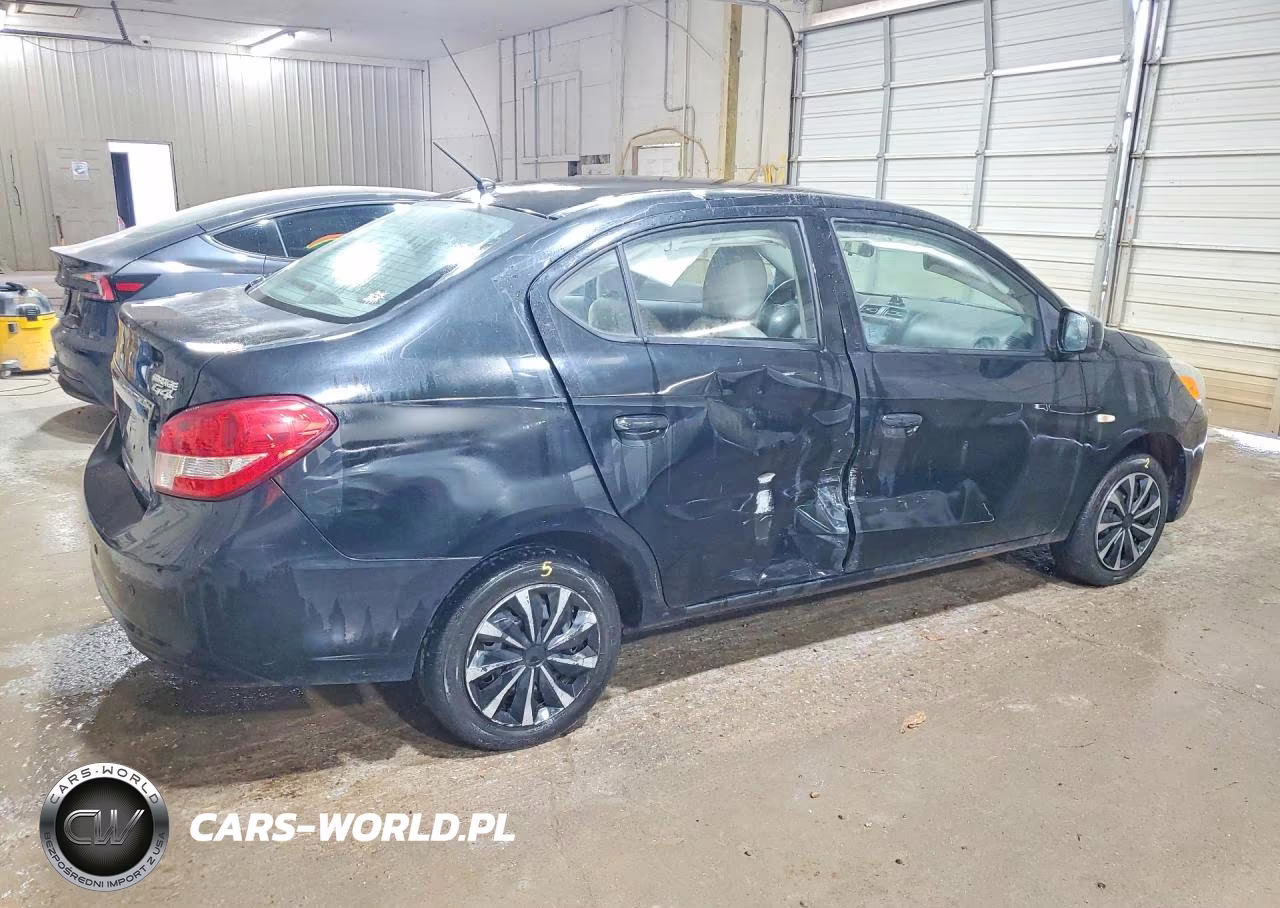 2018 Mitsubishi Mirage G4 Es VIN:ML32F3FJ6JHF11147 - 3