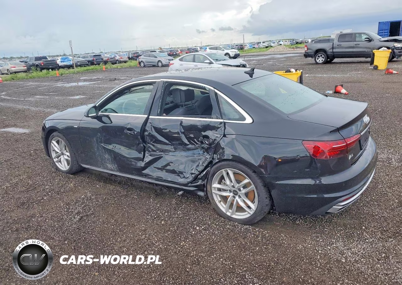 2023 Audi A4 Premium Plus 45 VIN:WAUEAAF42PN024104 - 3