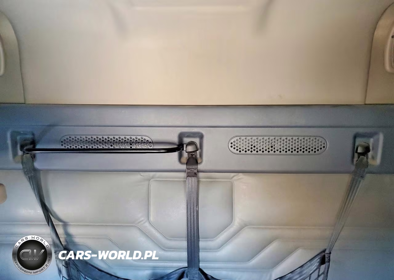 2018 Freightliner Cascadia 125 VIN:3AKJGLDR7JSJZ4551 - 6