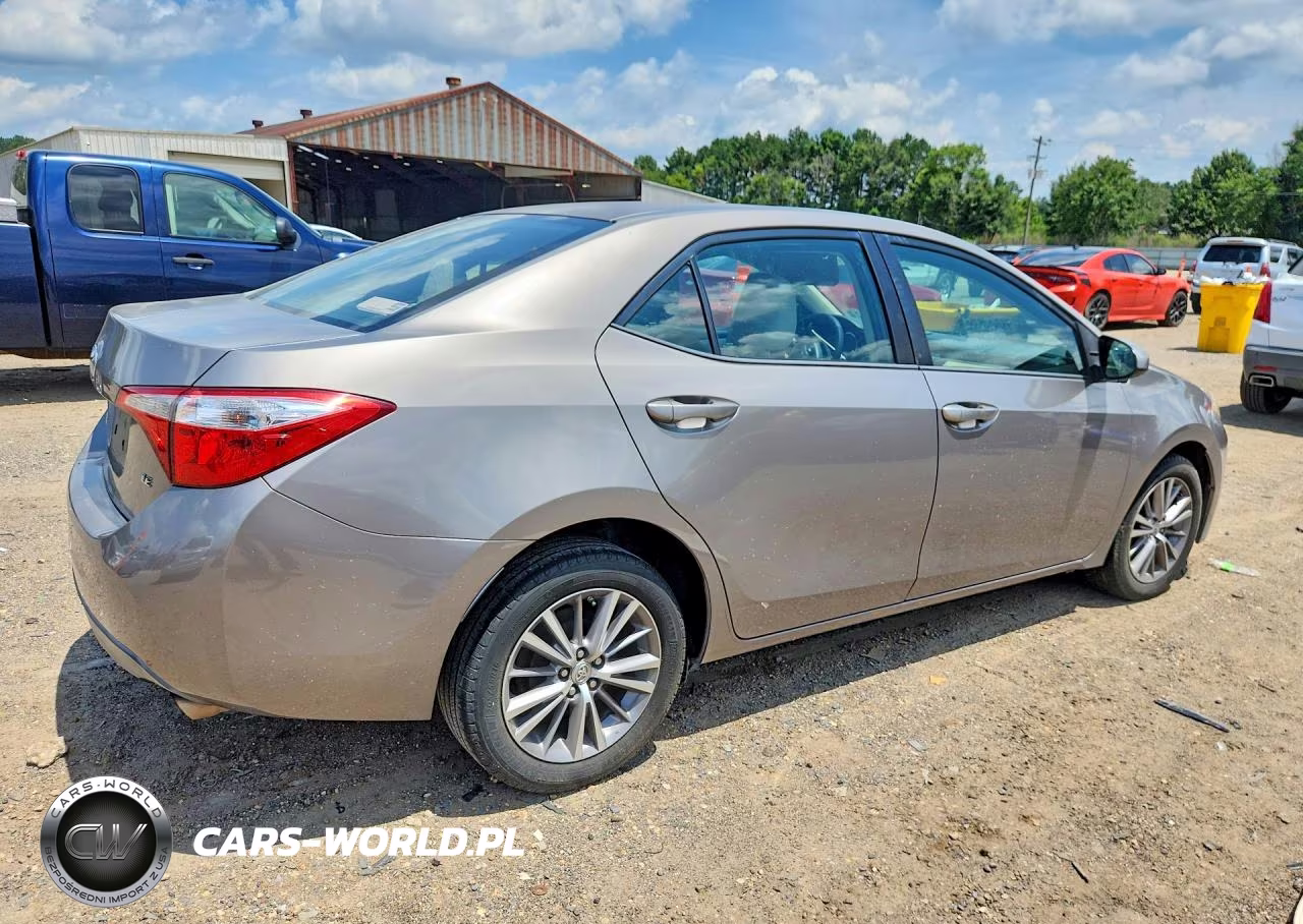 2014 Toyota Corolla Le Plus VIN:5YFBURHEXEP173250 - 3