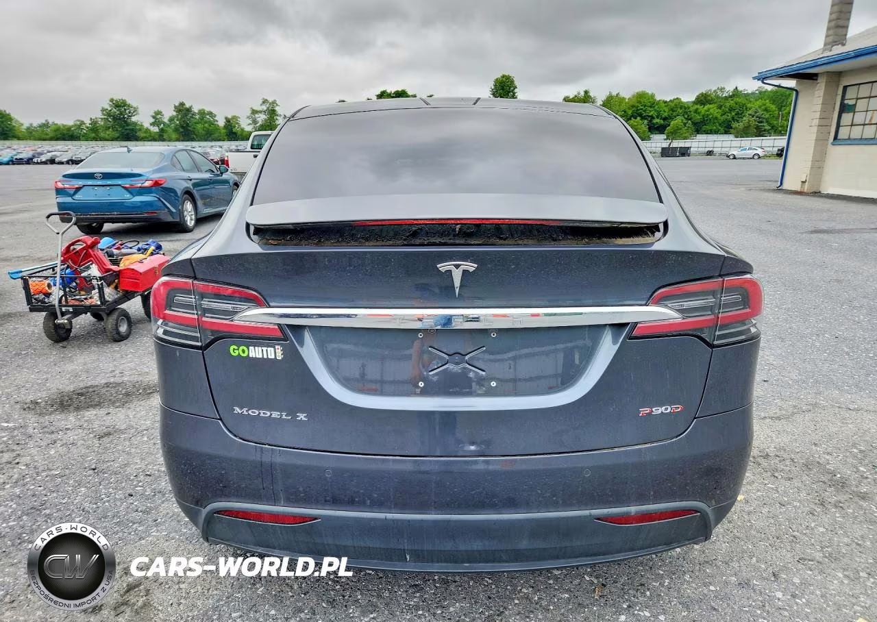 2016 Tesla Model X VIN:5YJXCBE44GF016355 - 6
