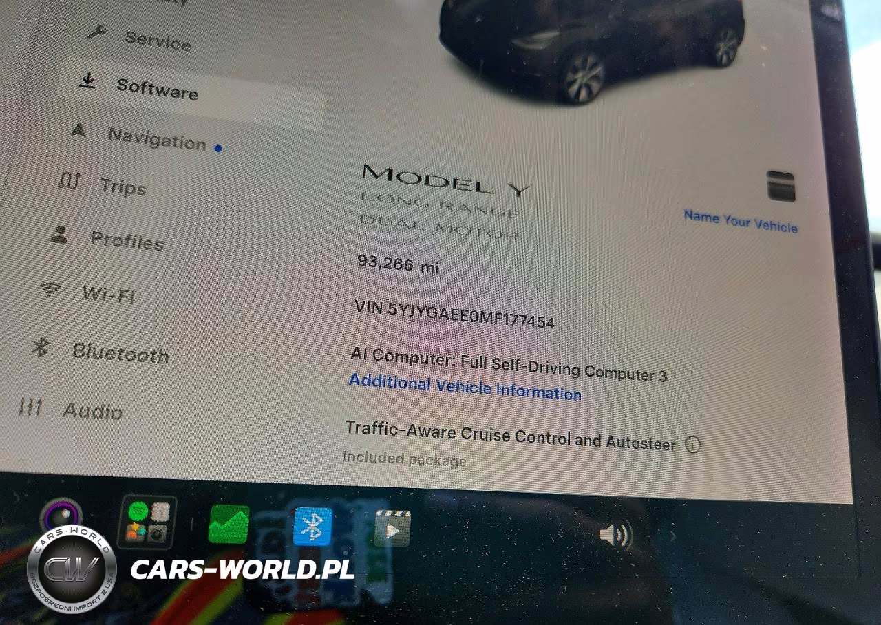 2021 Tesla Model Y VIN:5YJYGAEE0MF177454 - 9