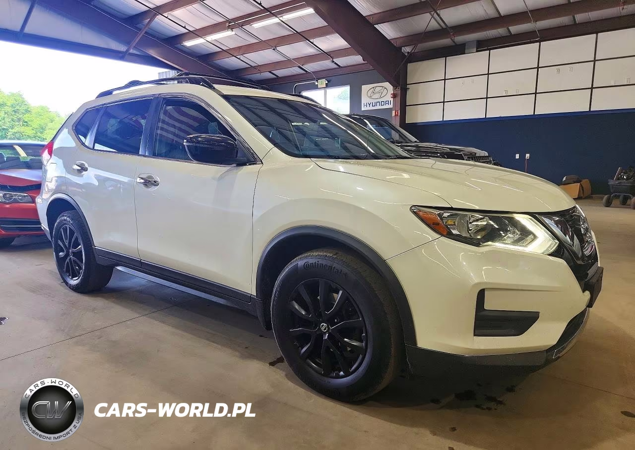 2017 Nissan Rogue VIN:5N1AT2MV4HC817667 - 4