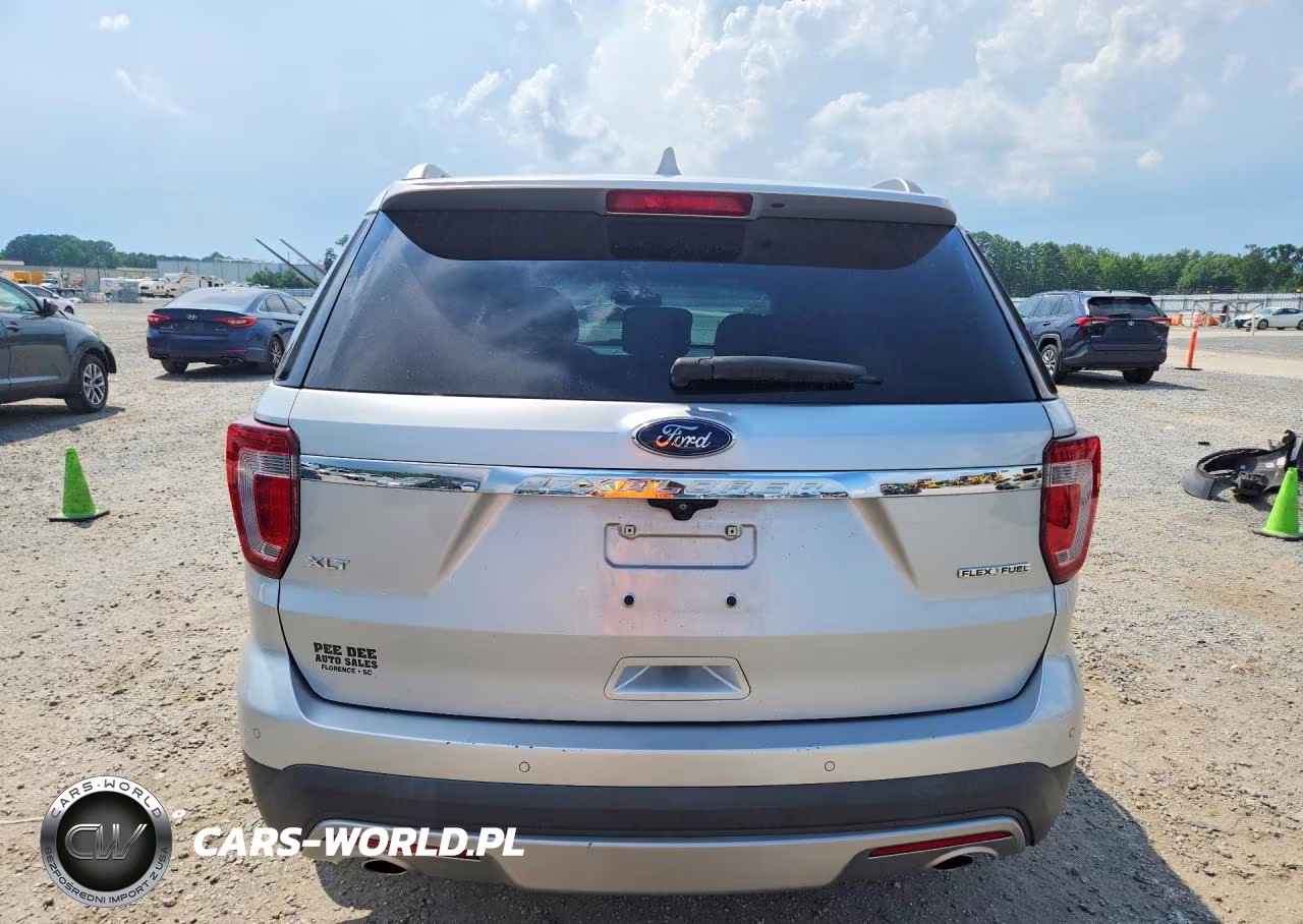 2016 Ford Explorer Xlt VIN:1FM5K7D89GGB58553 - 6