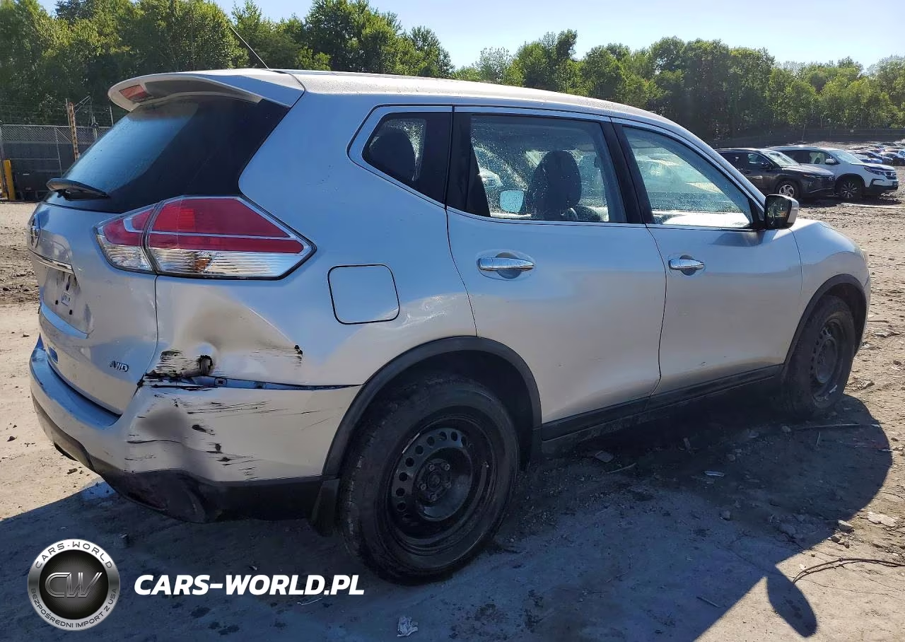 2015 Nissan Rogue S VIN:KNMAT2MVXFP514046 - 3