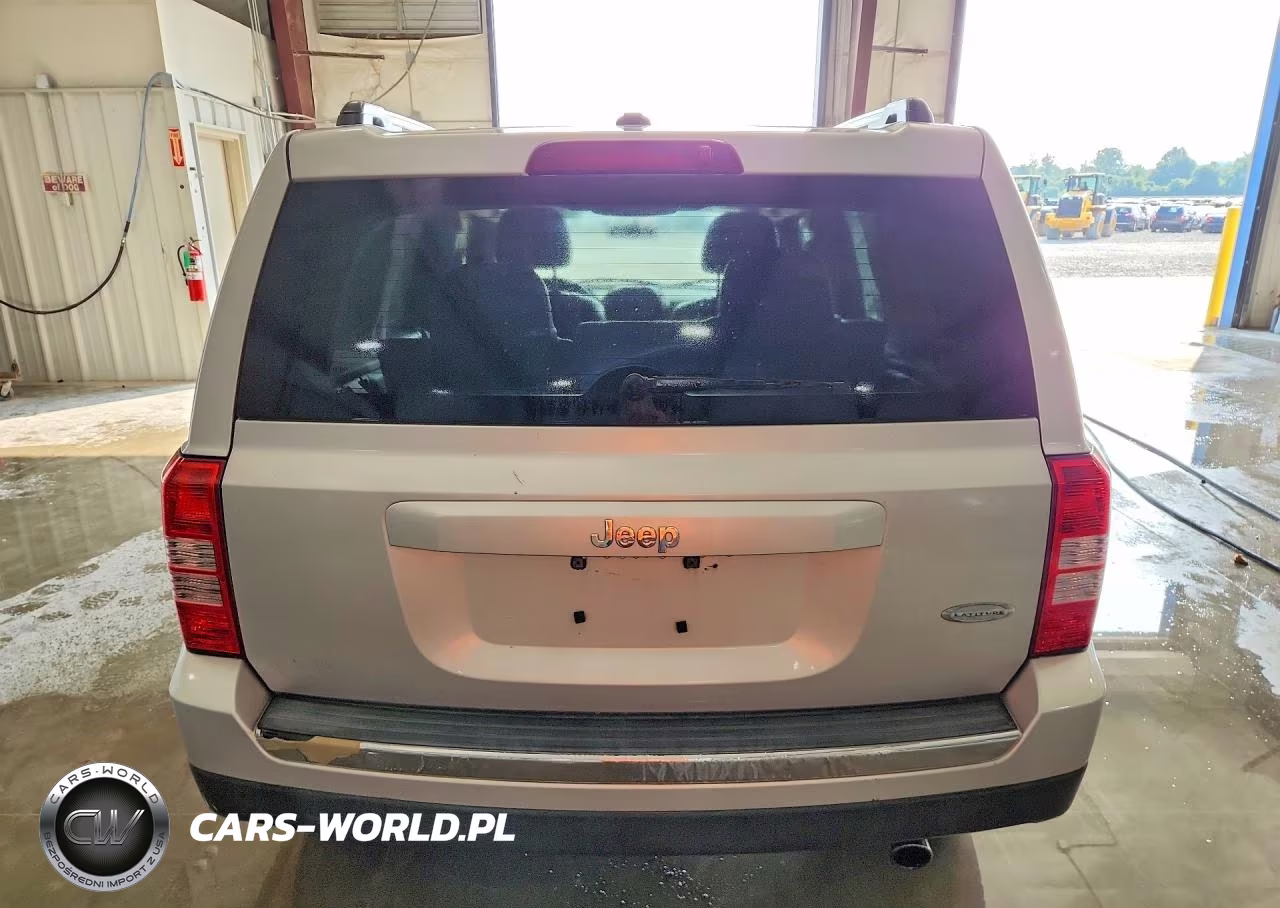 2011 Jeep Patriot Latitude VIN:1J4NT4GB9BD181133 - 6
