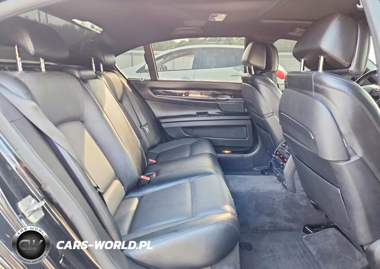 2013 BMW 750 Li VIN:WBAYE8C55DDE22029 - 10