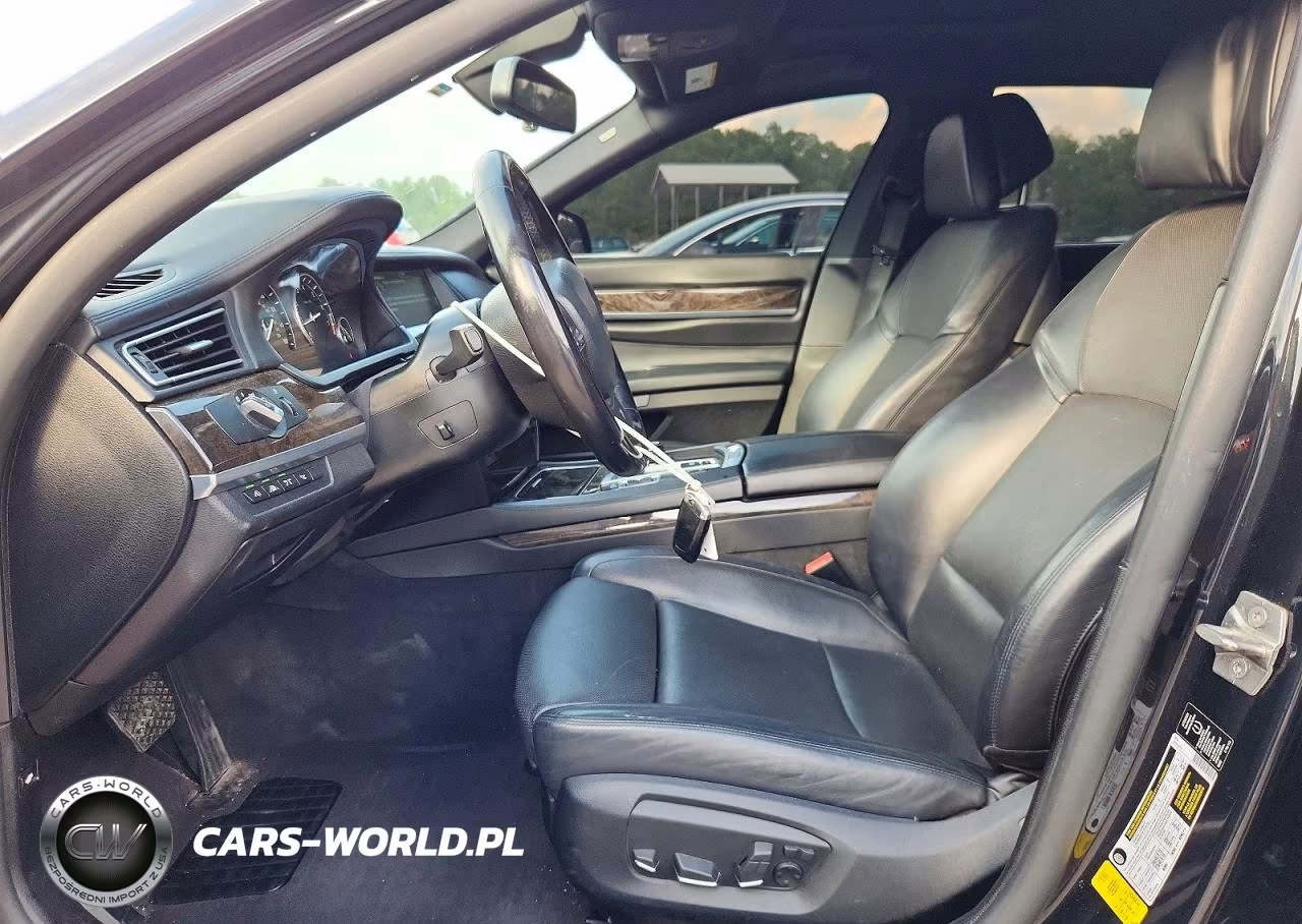 2013 BMW 750 Li VIN:WBAYE8C55DDE22029 - 7