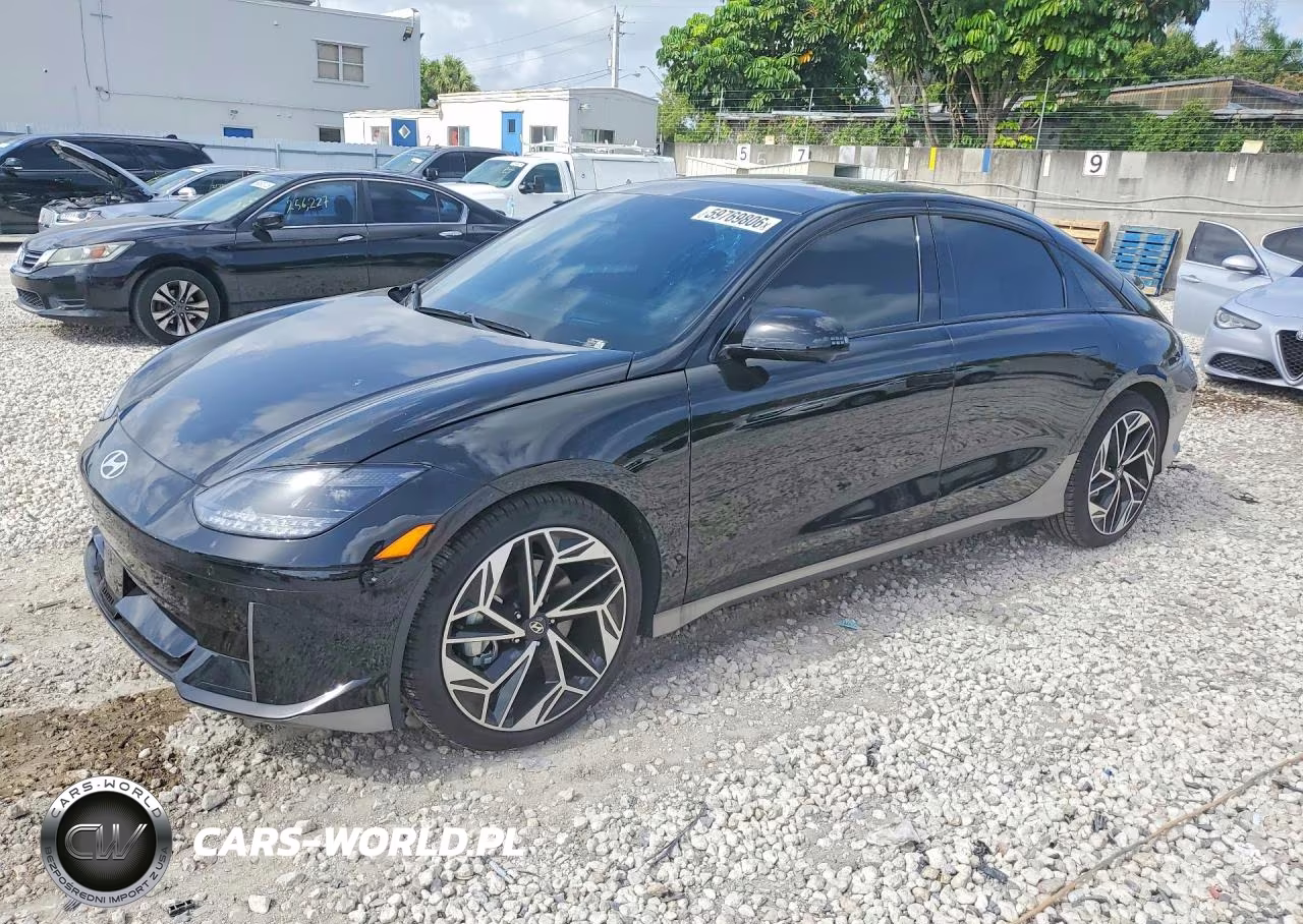 2025 Hyundai Ioniq 6 Limited