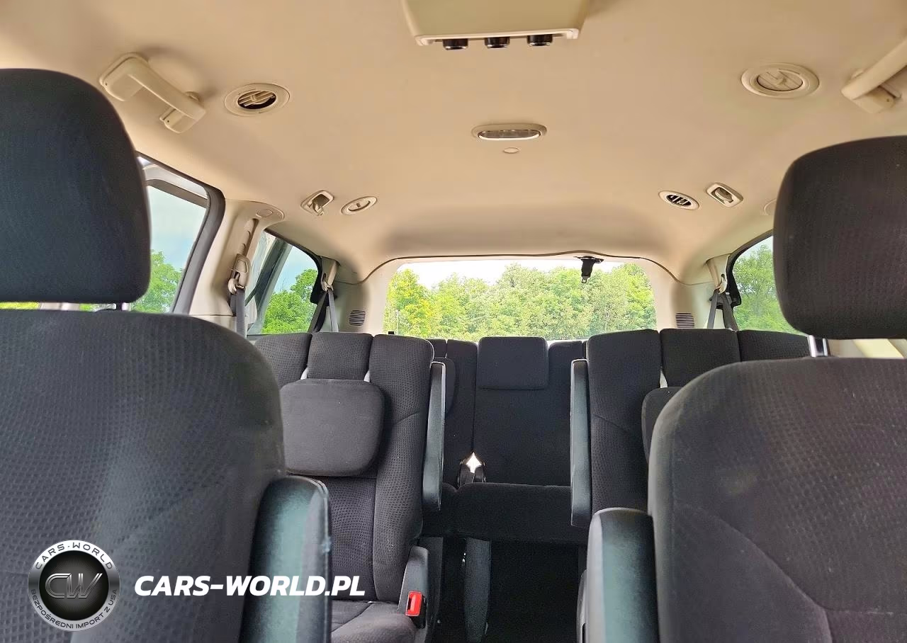 2011 Dodge Grand Caravan Express VIN:2D4RN4DG5BR737083 - 10