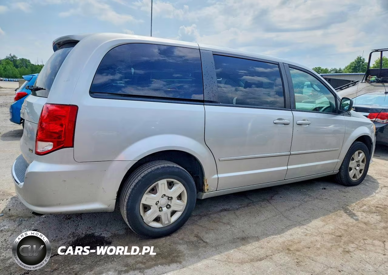 2011 Dodge Grand Caravan Express VIN:2D4RN4DG5BR737083 - 3