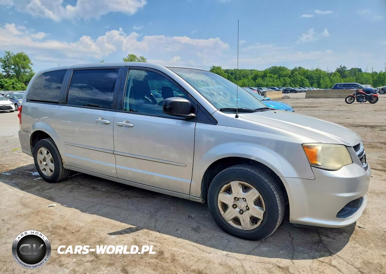 2011 Dodge Grand Caravan Express VIN:2D4RN4DG5BR737083 - 4