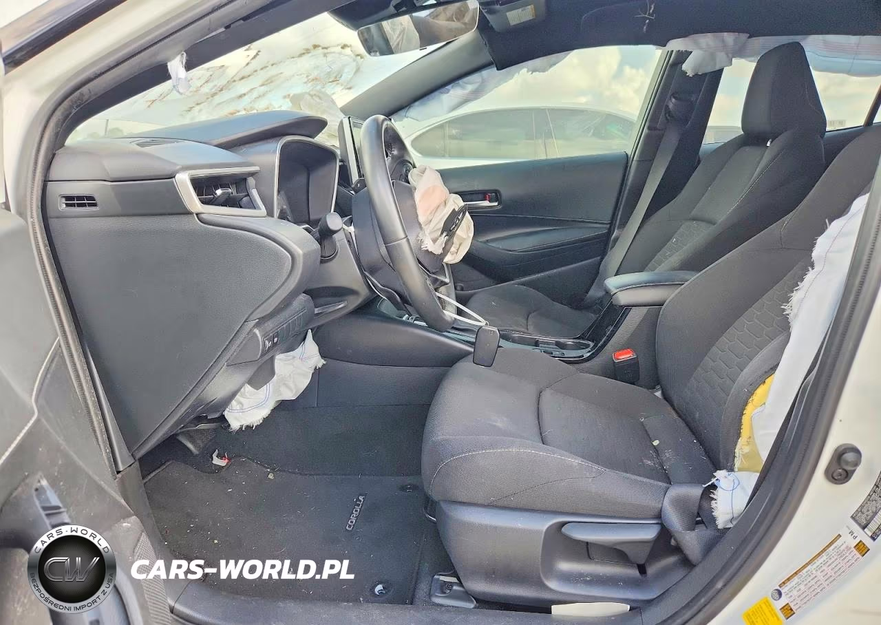 2025 Toyota Corolla Hatchback Nightshade VIN:JTND4MBE7S3237071 - 7