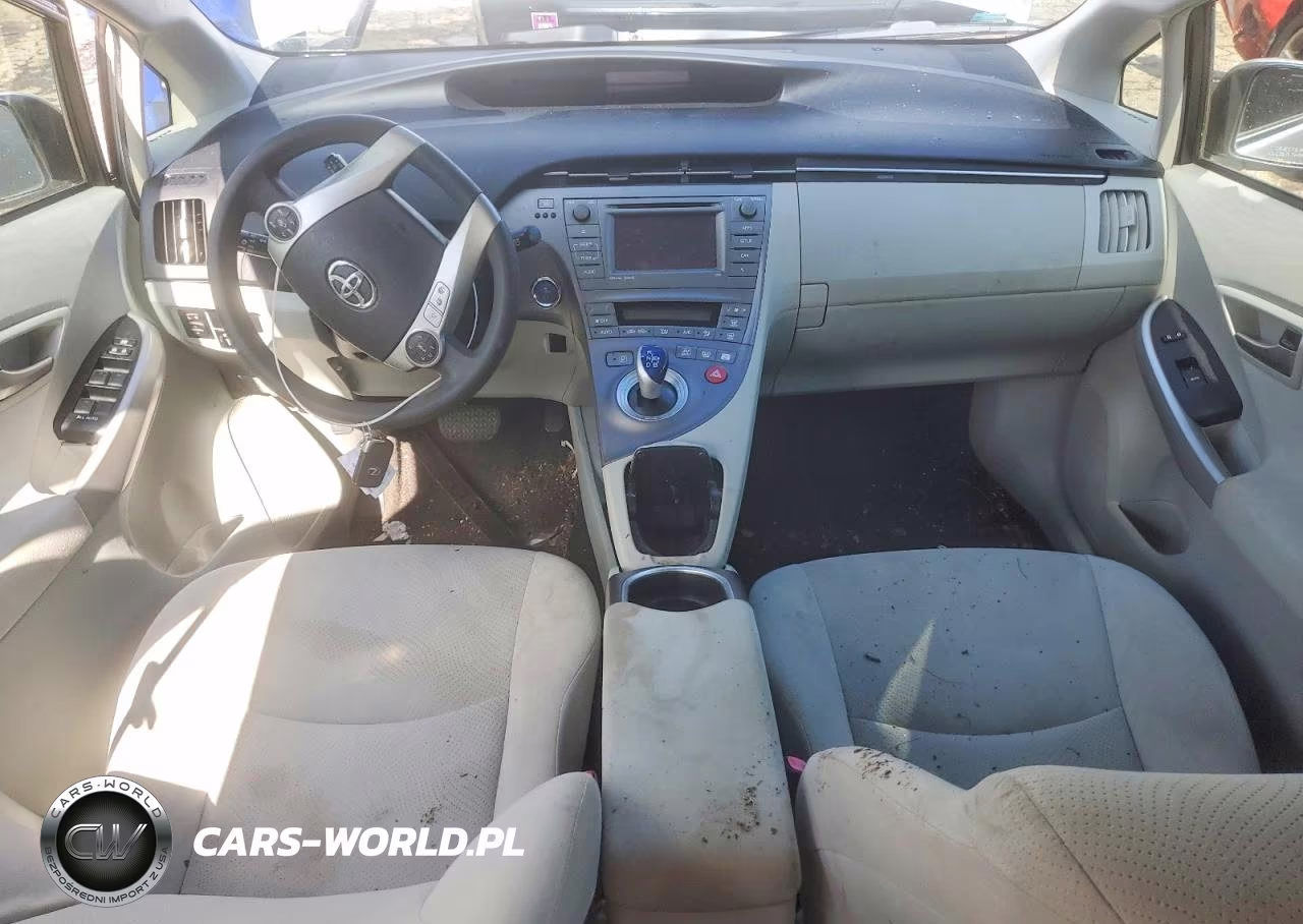 2012 Toyota Prius Three VIN:JTDKN3DU6C5393860 - 8